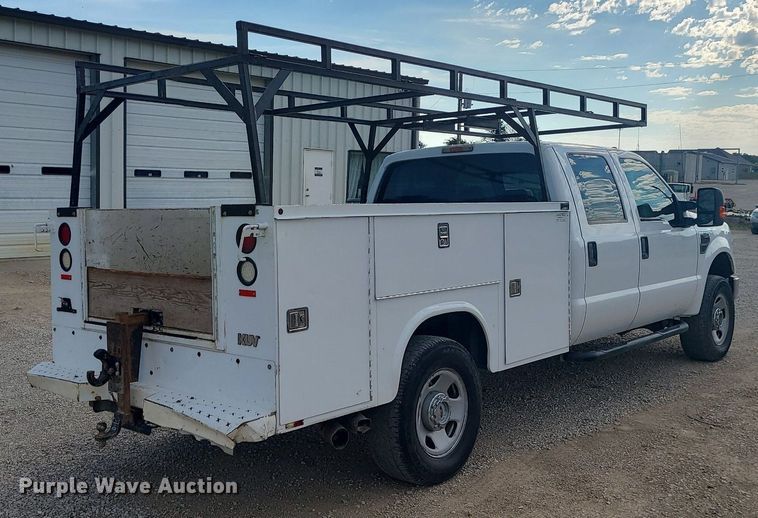 image for item BR9795 2008 Ford  F350 Super Duty  Crew Cab utility bed pickup truck