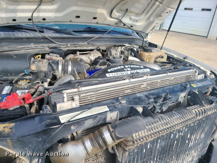 image for item BR9795 2008 Ford  F350 Super Duty  Crew Cab utility bed pickup truck