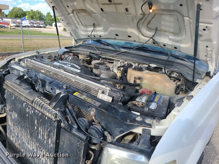 image for item BR9795 2008 Ford  F350 Super Duty  Crew Cab utility bed pickup truck