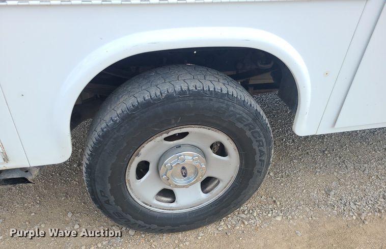 image for item BR9795 2008 Ford  F350 Super Duty  Crew Cab utility bed pickup truck