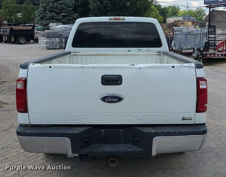 image for item BR9796 2011 Ford F250 Super Duty  Crew Cab pickup truck