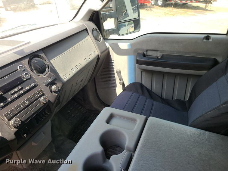 image for item BR9796 2011 Ford F250 Super Duty  Crew Cab pickup truck