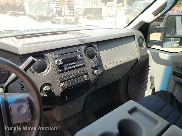 image for item BR9796 2011 Ford F250 Super Duty  Crew Cab pickup truck