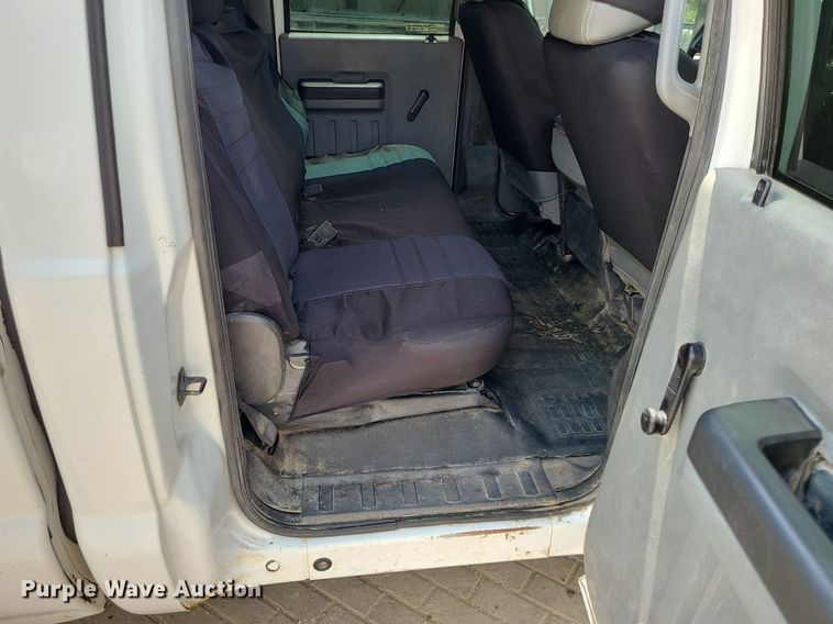 image for item BR9796 2011 Ford F250 Super Duty  Crew Cab pickup truck