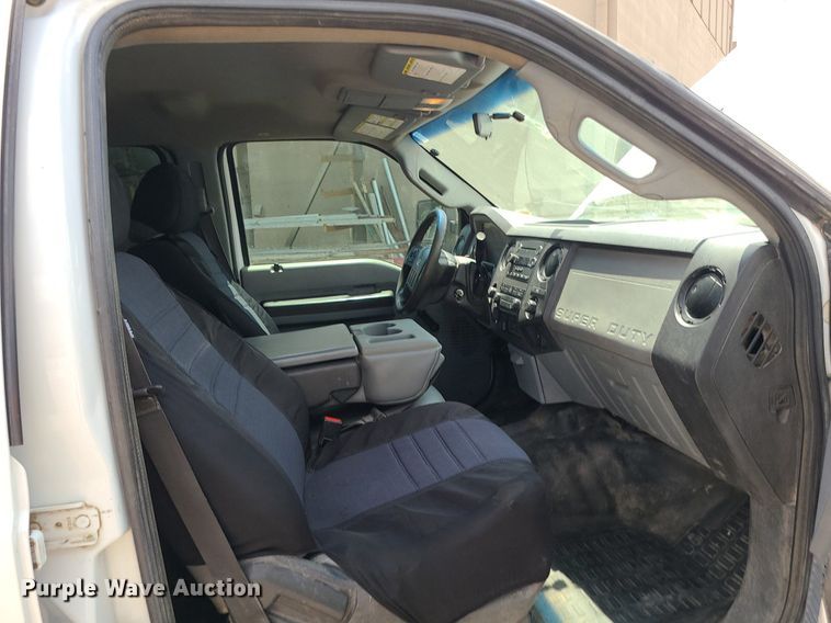 image for item BR9796 2011 Ford F250 Super Duty  Crew Cab pickup truck