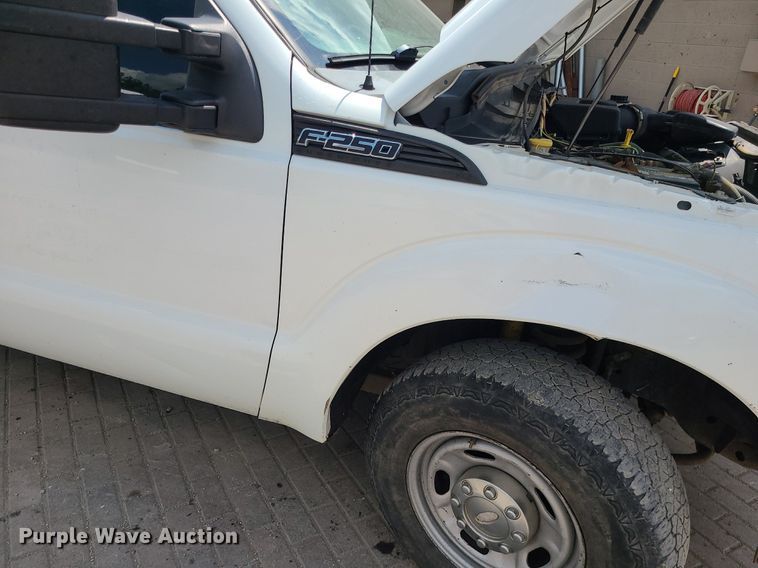 image for item BR9796 2011 Ford F250 Super Duty  Crew Cab pickup truck