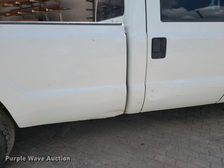 image for item BR9796 2011 Ford F250 Super Duty  Crew Cab pickup truck