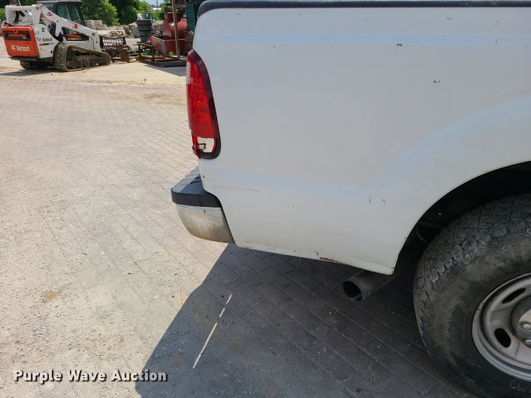 image for item BR9796 2011 Ford F250 Super Duty  Crew Cab pickup truck