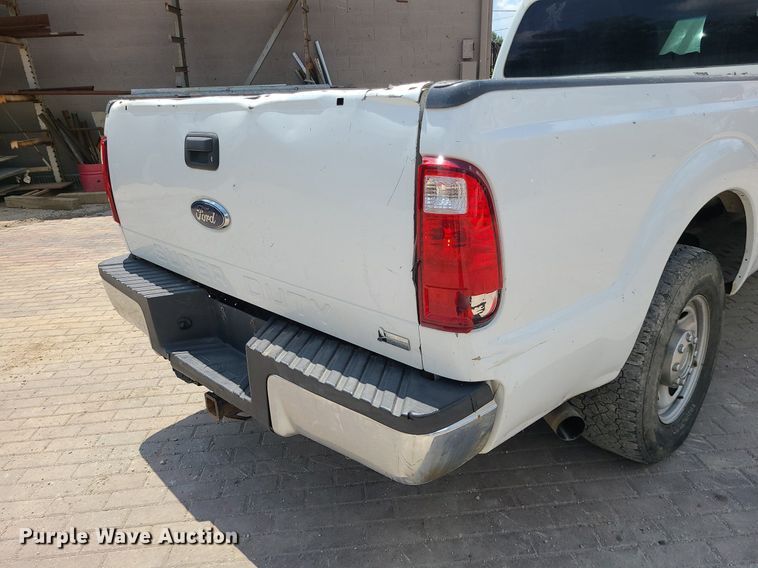 image for item BR9796 2011 Ford F250 Super Duty  Crew Cab pickup truck