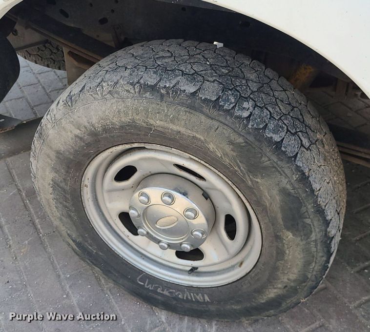 image for item BR9796 2011 Ford F250 Super Duty  Crew Cab pickup truck