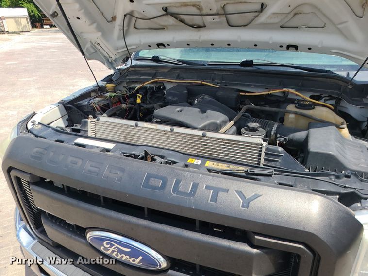 image for item BR9796 2011 Ford F250 Super Duty  Crew Cab pickup truck