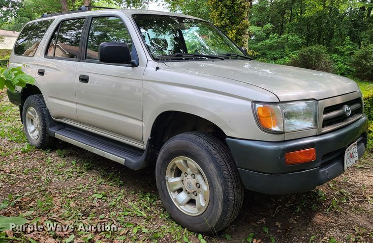 image for item DC6059 1998 Toyota 4Runner  SUV