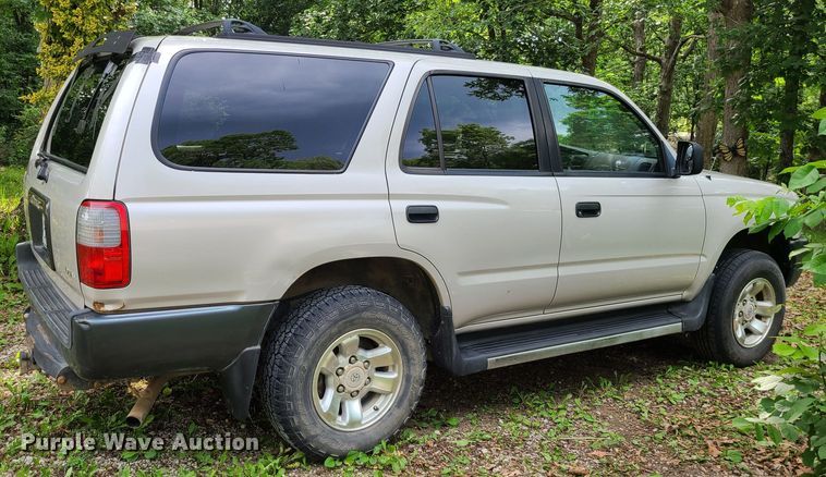 image for item DC6059 1998 Toyota 4Runner  SUV