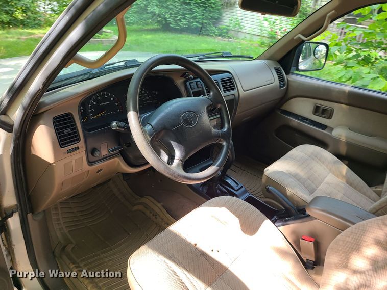 image for item DC6059 1998 Toyota 4Runner  SUV