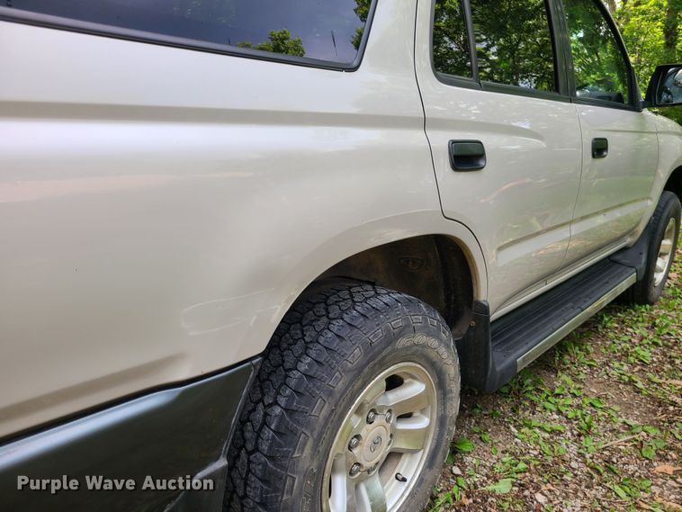 image for item DC6059 1998 Toyota 4Runner  SUV