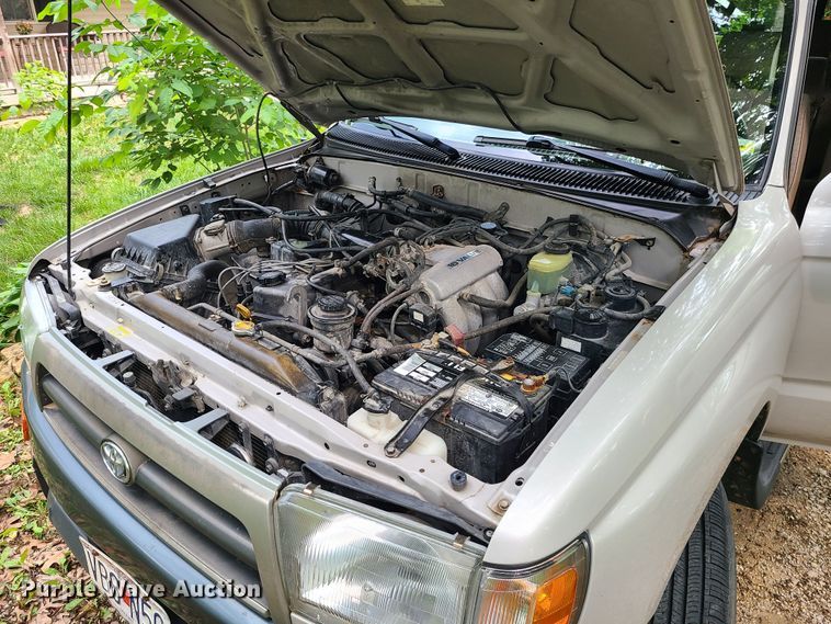 image for item DC6059 1998 Toyota 4Runner  SUV