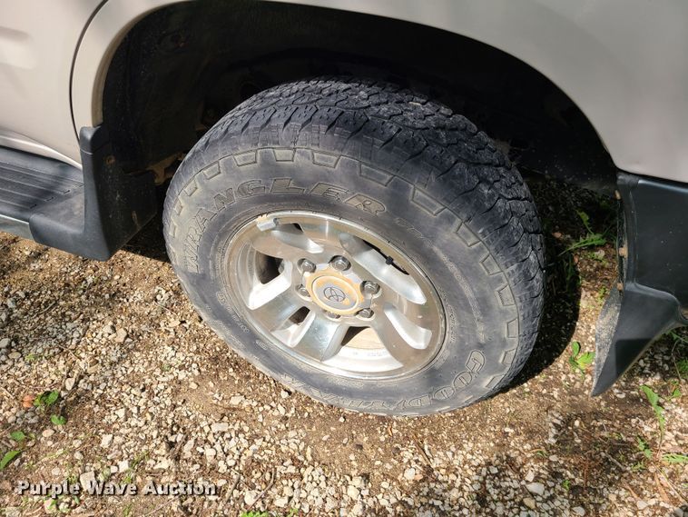 image for item DC6059 1998 Toyota 4Runner  SUV