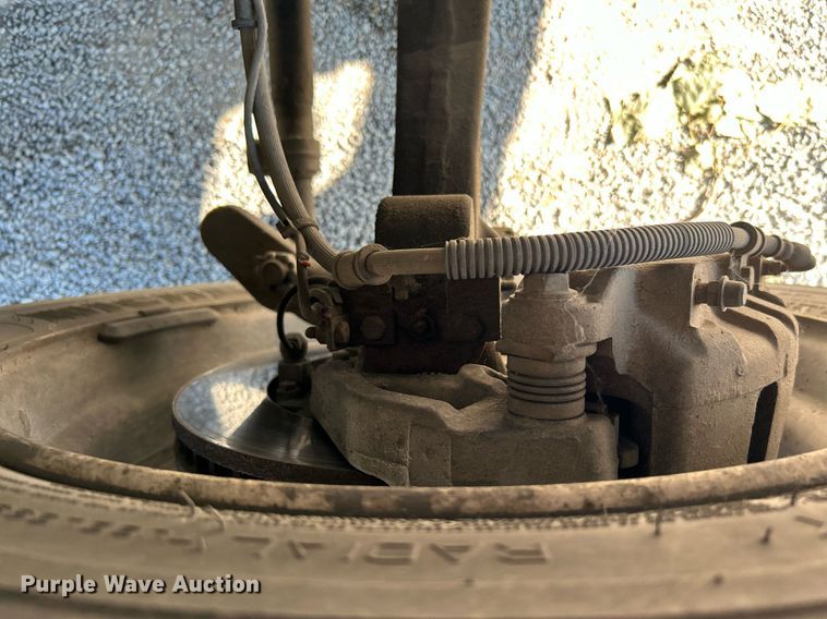 image for item DI7886 2002 International 4300  flatbed truck