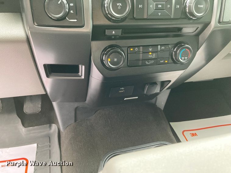 image for item DJ6181 2018 Ford F150  SuperCrew pickup truck