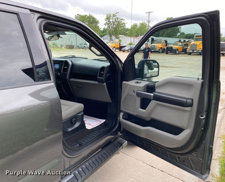 image for item DJ6181 2018 Ford F150  SuperCrew pickup truck