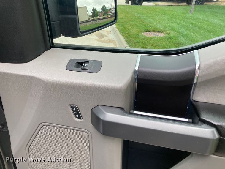 image for item DJ6181 2018 Ford F150  SuperCrew pickup truck