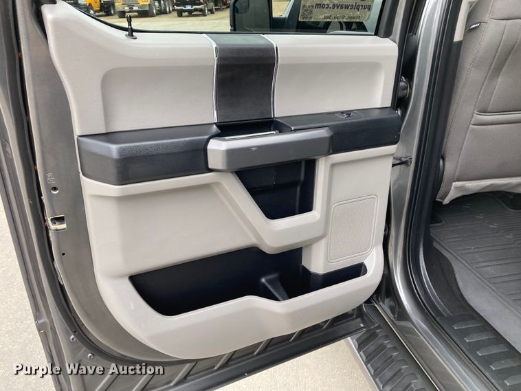 image for item DJ6181 2018 Ford F150  SuperCrew pickup truck