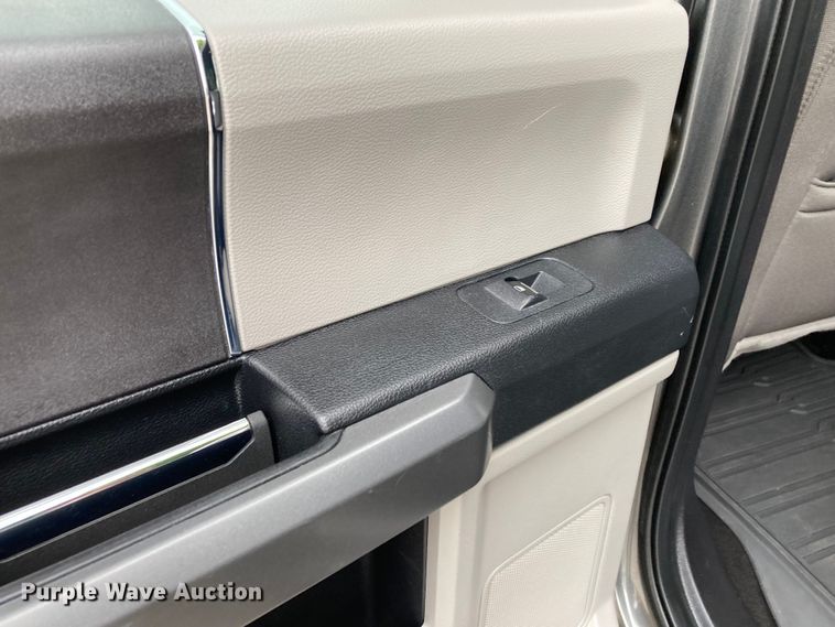 image for item DJ6181 2018 Ford F150  SuperCrew pickup truck