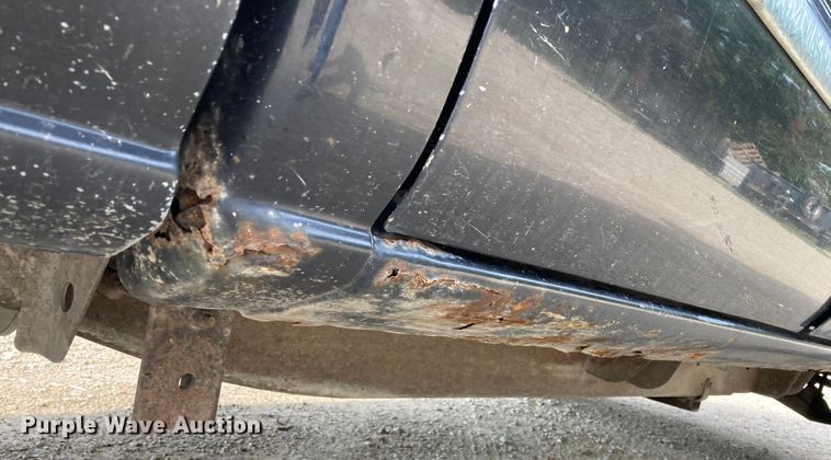 image for item DJ6183 2003 GMC Sierra 2500HD  Crew Cab pickup truck