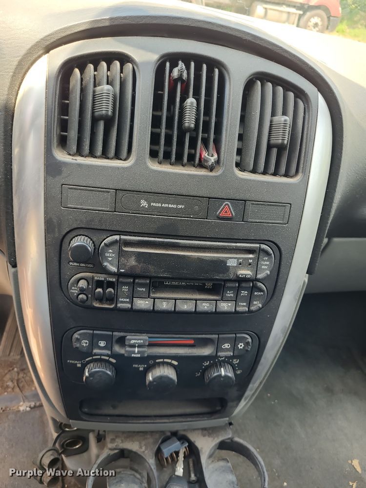 image for item DK1971 2005 Chrysler Town & County Touring  van