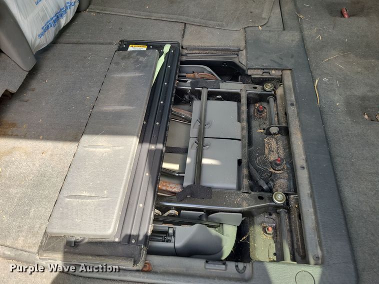 image for item DK1971 2005 Chrysler Town & County Touring  van