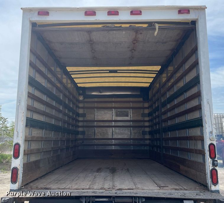 image for item DL3766 2005 GMC W4500  box truck