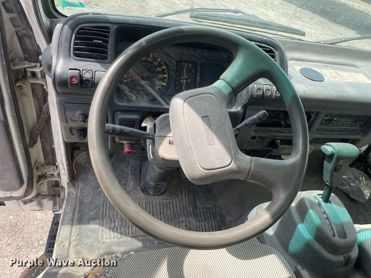 image for item DL3766 2005 GMC W4500  box truck