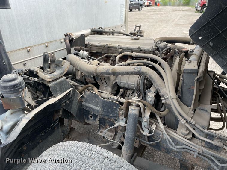 image for item DL3766 2005 GMC W4500  box truck