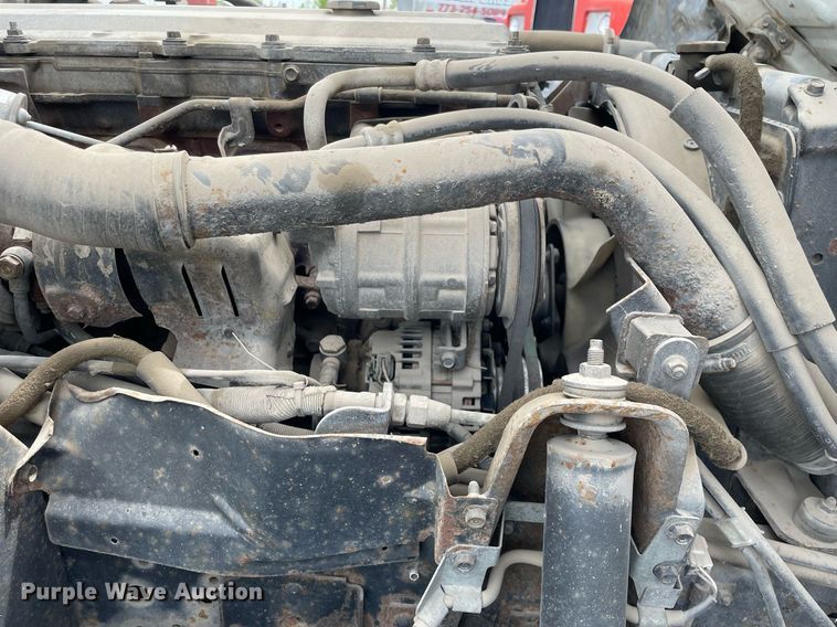 image for item DL3766 2005 GMC W4500  box truck