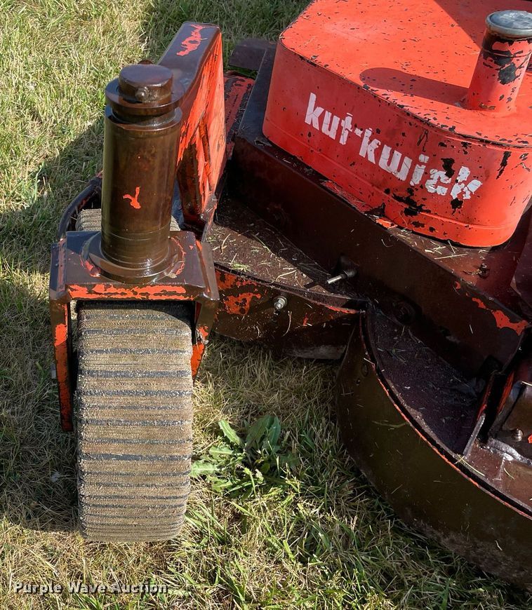 image for item DL3840 Kut-Kwick SSM 38-72D  lawn mower