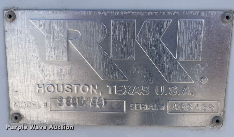 image for item DN4696 2001 GMC Sierra 3500  utility bed pickup truck