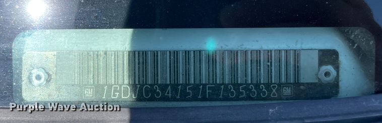 image for item DN4696 2001 GMC Sierra 3500  utility bed pickup truck