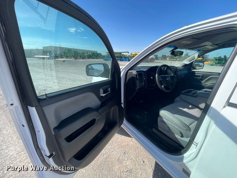 image for item DN4698 2016 Chevrolet Silverado 1500  Double Cab pickup truck