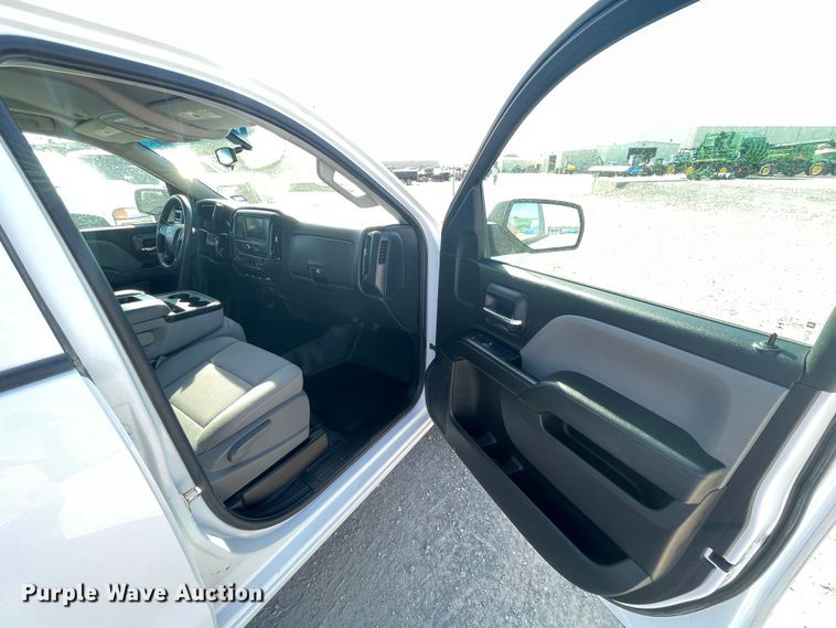 image for item DN4698 2016 Chevrolet Silverado 1500  Double Cab pickup truck