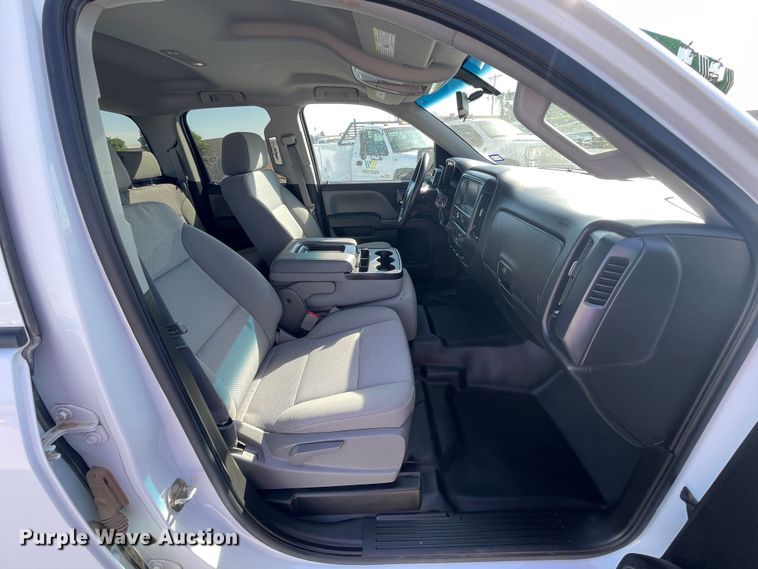 image for item DN4698 2016 Chevrolet Silverado 1500  Double Cab pickup truck