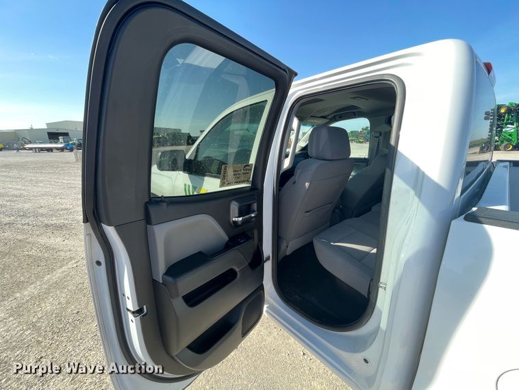 image for item DN4698 2016 Chevrolet Silverado 1500  Double Cab pickup truck