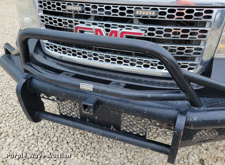 image for item DN6340 2013 GMC Sierra 3500HD  Crew Cab flatbed pickup truck with fuel delivery system