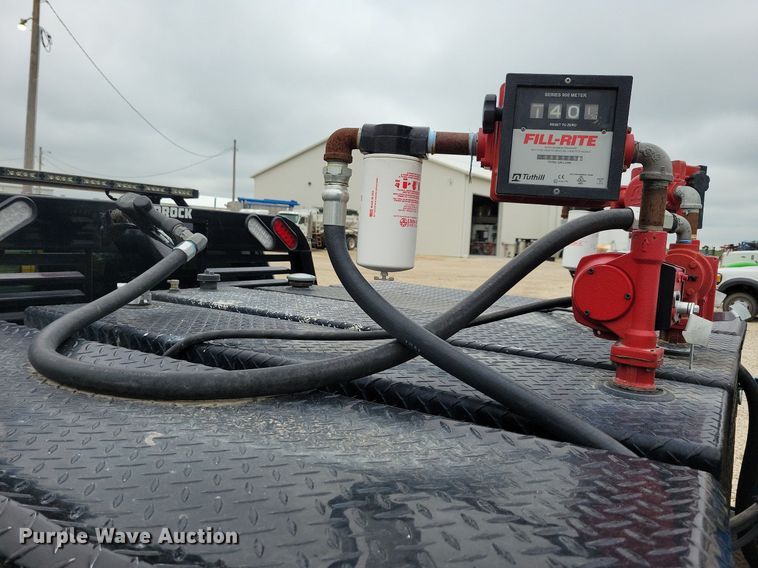 image for item DN6340 2013 GMC Sierra 3500HD  Crew Cab flatbed pickup truck with fuel delivery system