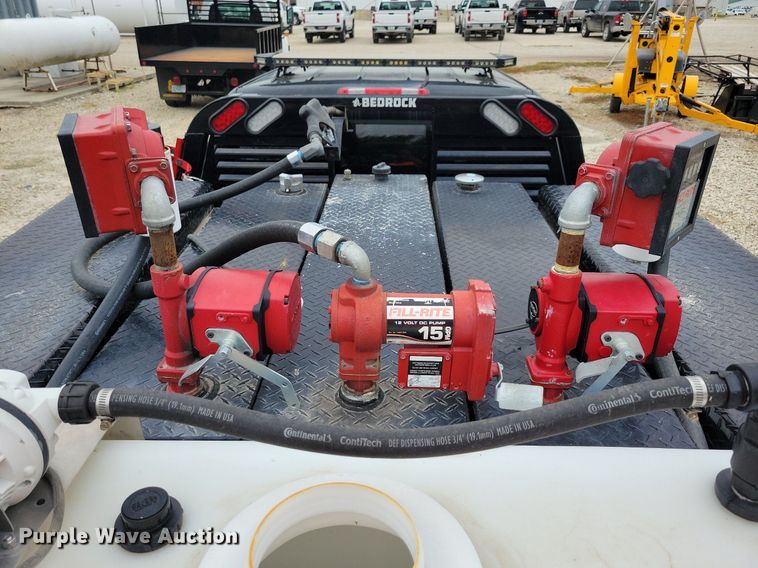 image for item DN6340 2013 GMC Sierra 3500HD  Crew Cab flatbed pickup truck with fuel delivery system