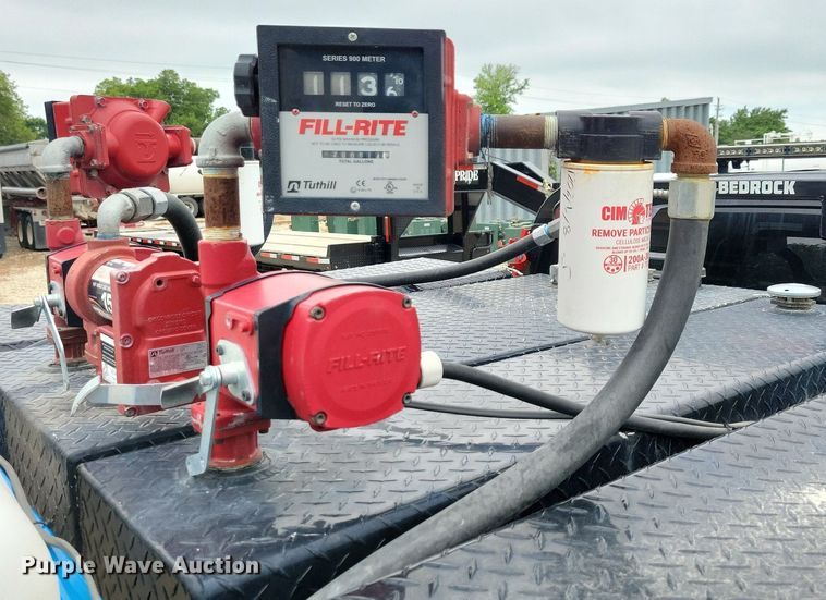 image for item DN6340 2013 GMC Sierra 3500HD  Crew Cab flatbed pickup truck with fuel delivery system