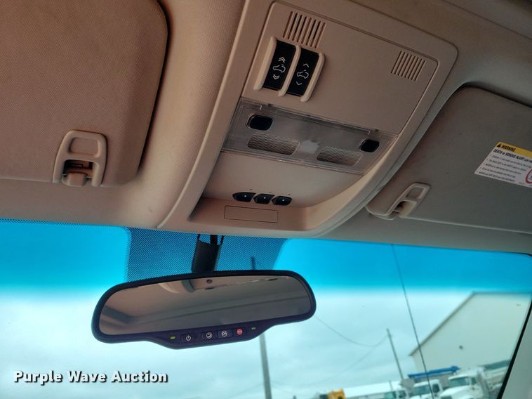 image for item DN6340 2013 GMC Sierra 3500HD  Crew Cab flatbed pickup truck with fuel delivery system