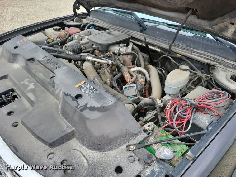 image for item DN6340 2013 GMC Sierra 3500HD  Crew Cab flatbed pickup truck with fuel delivery system