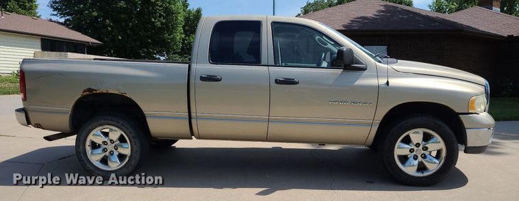 image for item DN8542 2003 Dodge Ram 1500 SLT  Quad Cab pickup truck