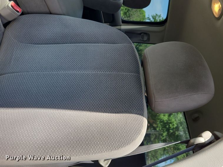 image for item DN8542 2003 Dodge Ram 1500 SLT  Quad Cab pickup truck