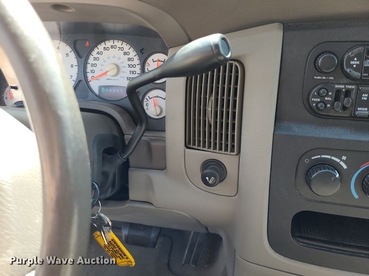 image for item DN8542 2003 Dodge Ram 1500 SLT  Quad Cab pickup truck